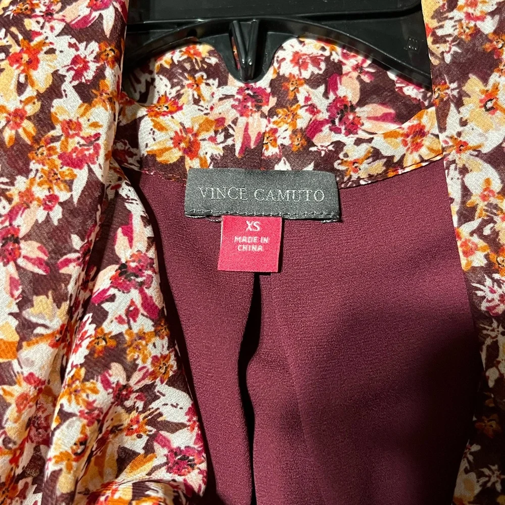 Vince Camuto Blouse - Picture 3 of 6